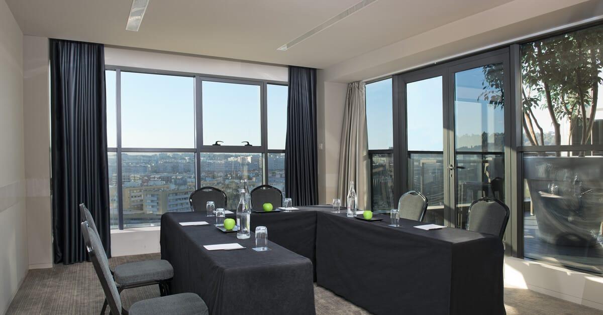 Melia Braga Hotel & Spa Dış mekan fotoğraf Meeting room
