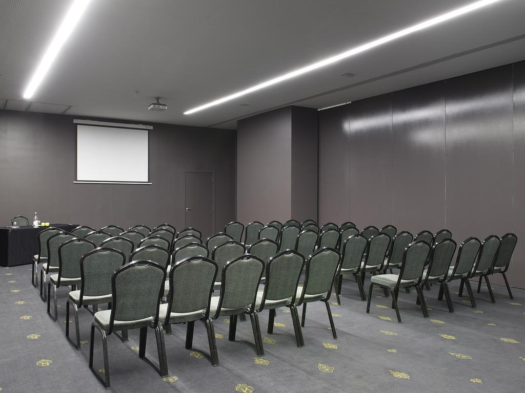 Melia Braga Hotel & Spa Dış mekan fotoğraf Meeting room