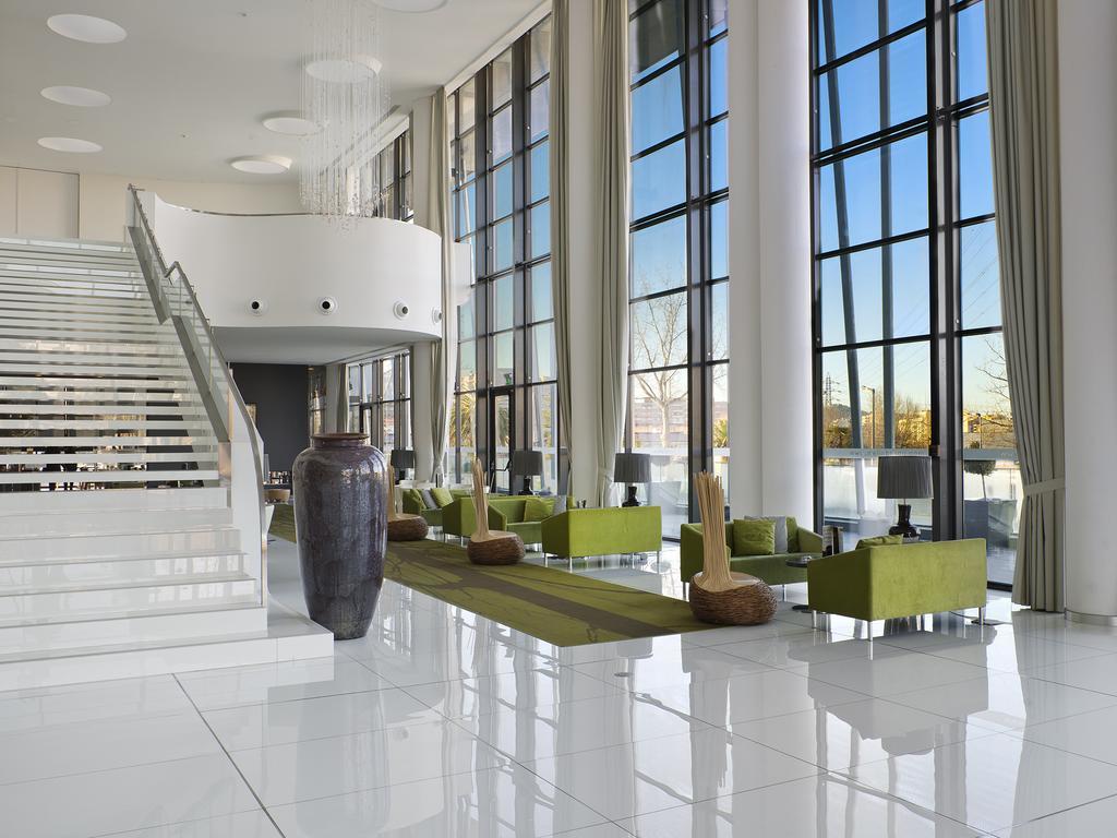 Melia Braga Hotel & Spa Dış mekan fotoğraf Interior of the new building