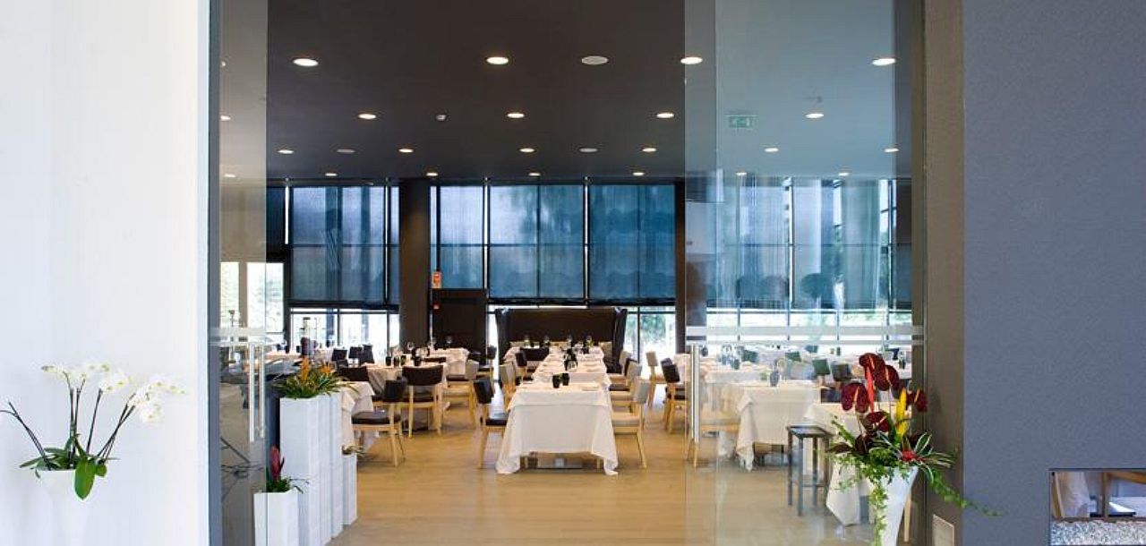 Melia Braga Hotel & Spa Restoran fotoğraf Restaurant "La Terraza"