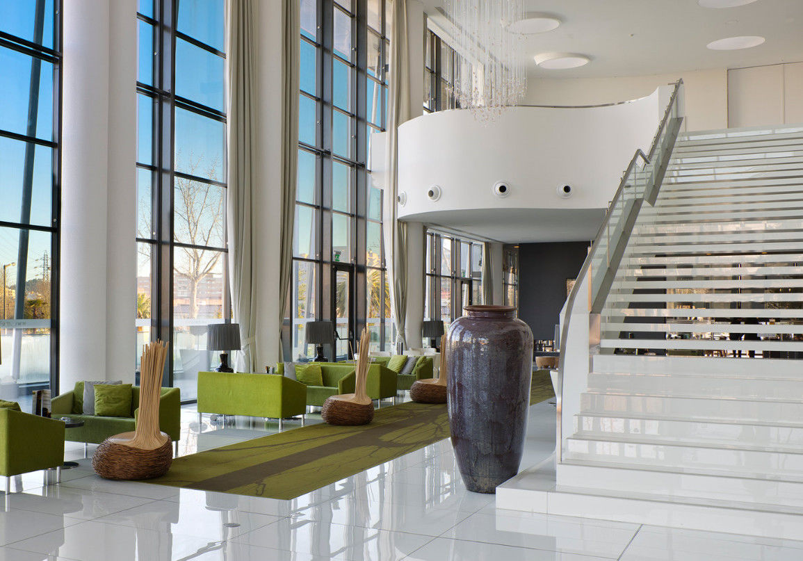 Melia Braga Hotel & Spa Dış mekan fotoğraf The lobby of the hotel