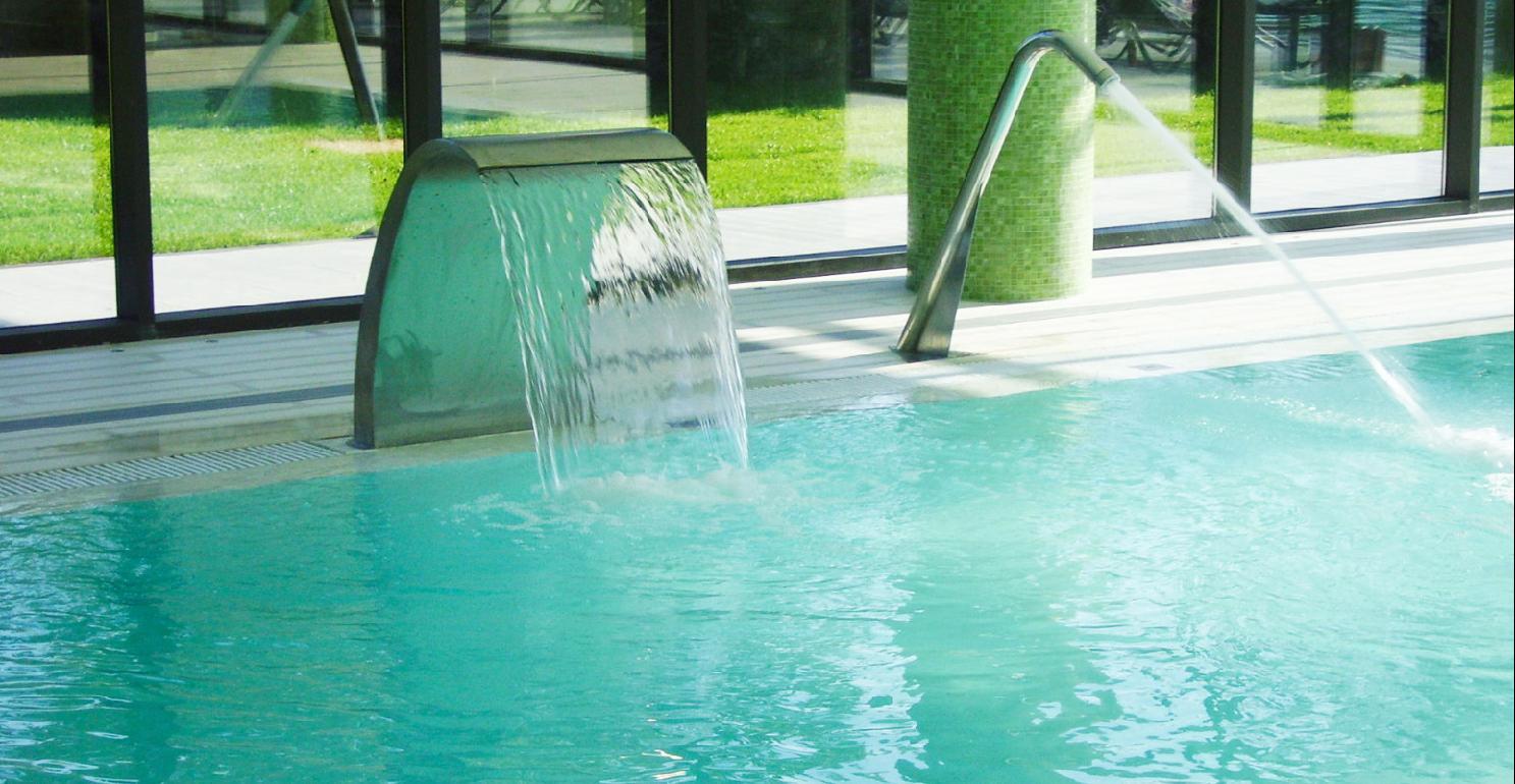 Melia Braga Hotel & Spa Dış mekan fotoğraf A water cascade