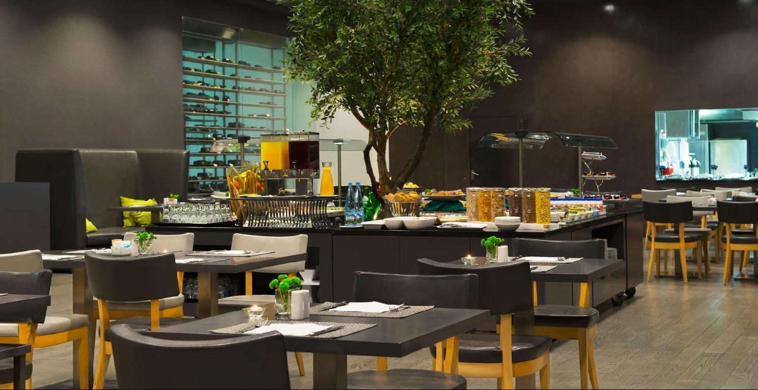 Melia Braga Hotel & Spa Dış mekan fotoğraf The restaurant